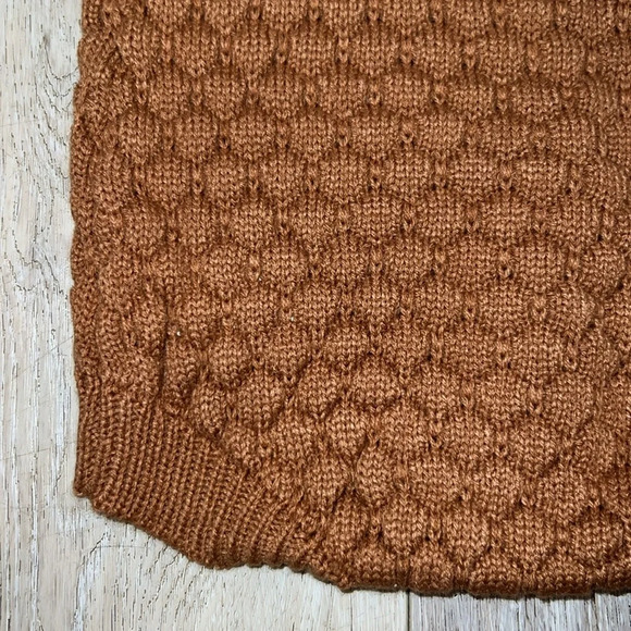 Knitted Ruffle Romper - Picture 4 of 9